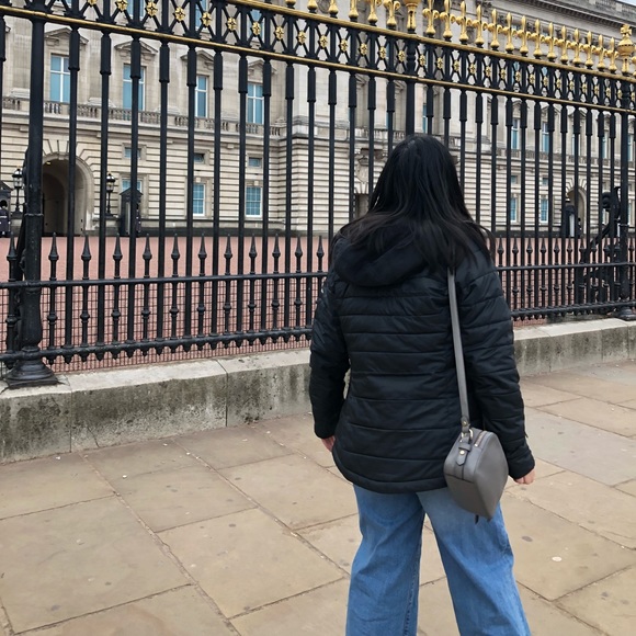 Meet your Posher, Rachel - Picture 1 of 1